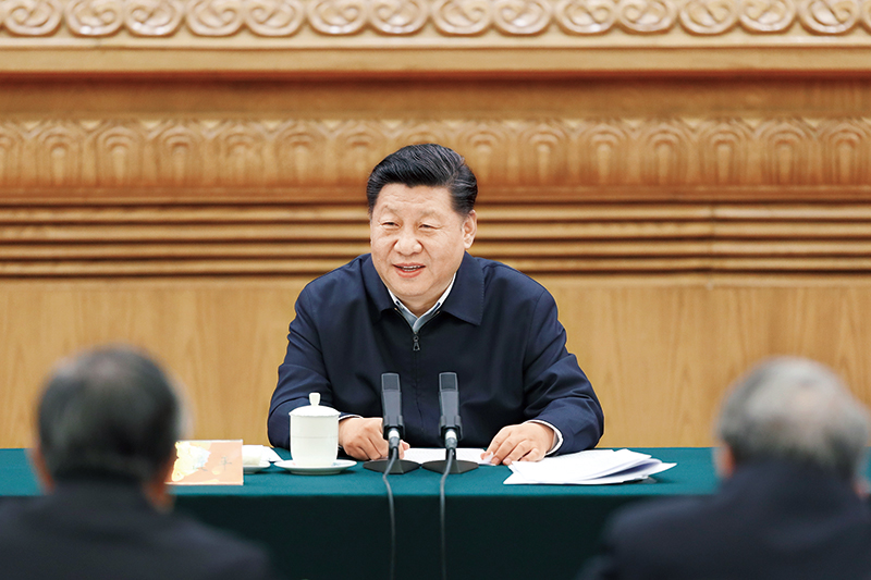 2019年3月18日，中共中央總書(shū)記、國(guó)家主席、中央軍委主席習(xí)近平在北京主持召開(kāi)學(xué)校思想政治理論課教師座談會(huì)并發(fā)表重要講話。 新華社發(fā) 盛佳鵬/攝