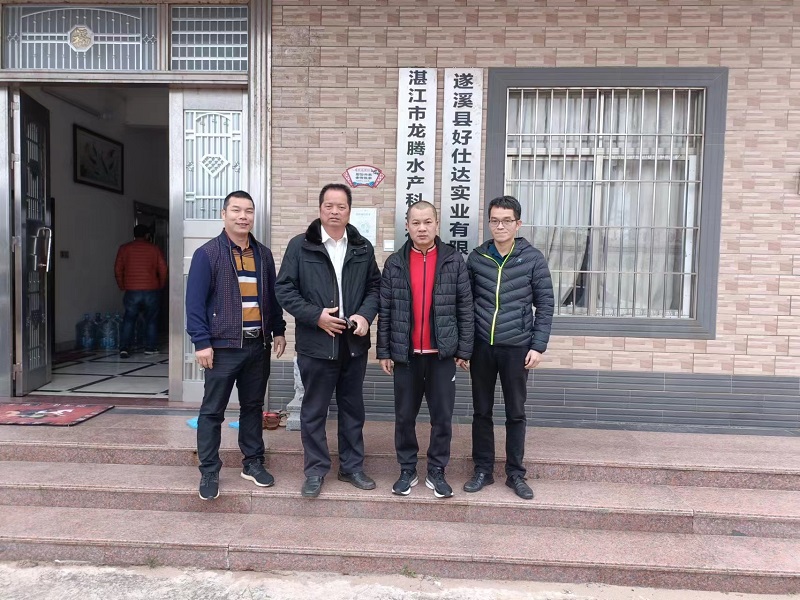 4 鎮領導與好仕達董事長黃利國親切交談，了解企業需求.jpg
