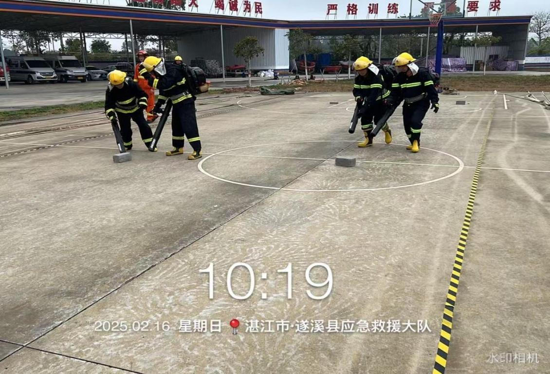 遂溪縣開展2025年基層半專業森林消防員實戰技能培訓2.png