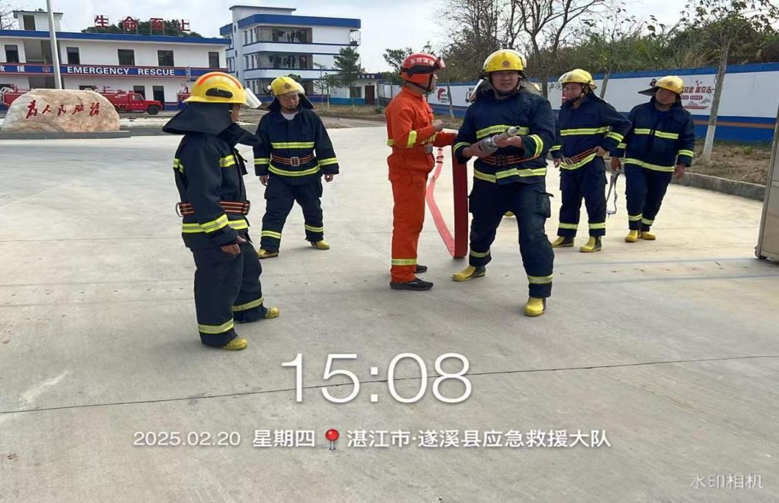 遂溪縣開展2025年基層半專業森林消防員實戰技能培訓5.png