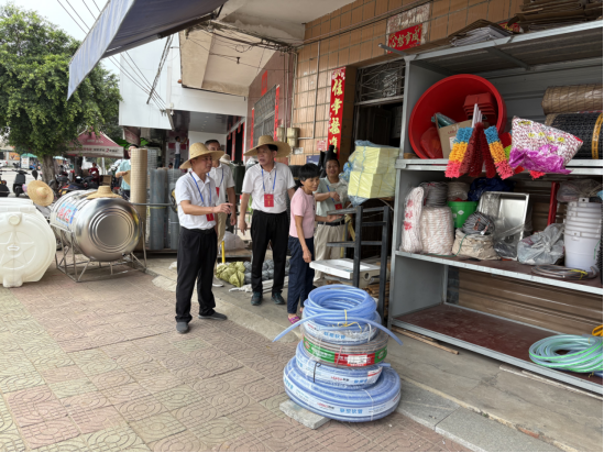 城月鎮(zhèn)人大：開(kāi)展“六亂”整治督導(dǎo)活動(dòng)助力“百千萬(wàn)工程”典型鎮(zhèn)...