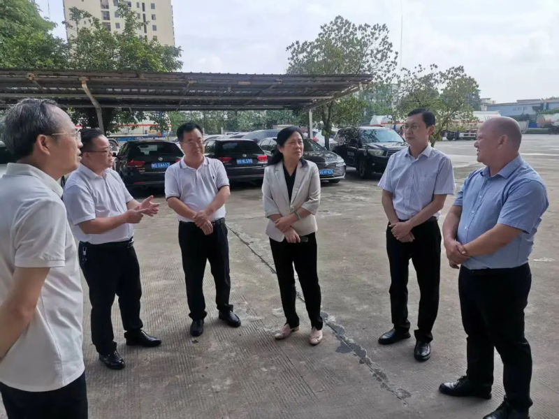 陳國鳳副主席帶隊到遂溪縣對重大招商項目開工建設和“百千萬工程”工作開展調研