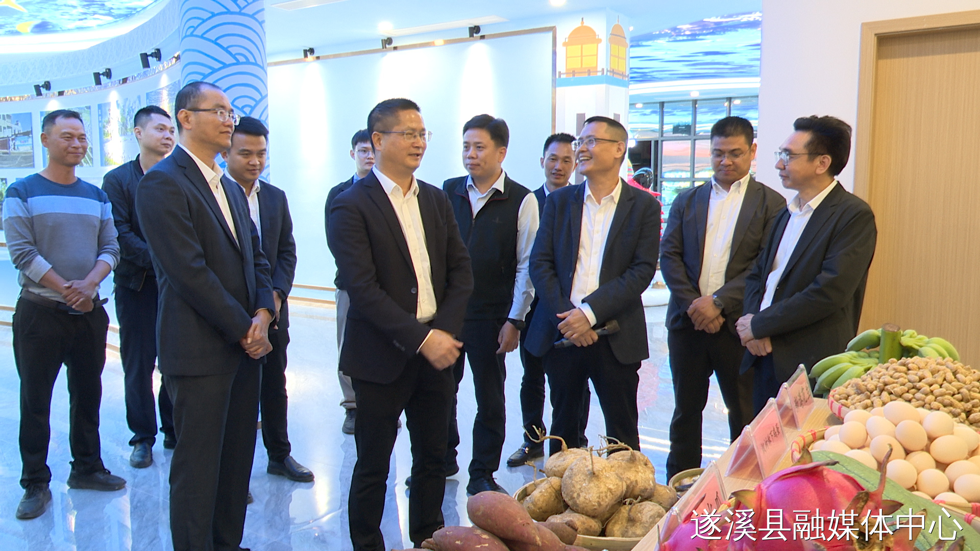 駱華慶深入基層宣講黨的二十屆四中全會精神并調研“百千萬工程”...